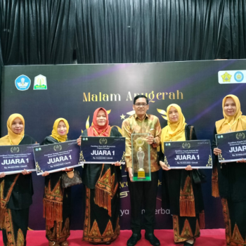 Kabid Pembina SD, Ucapkan Selamat Kepala SDN 16 Raih Juara 1