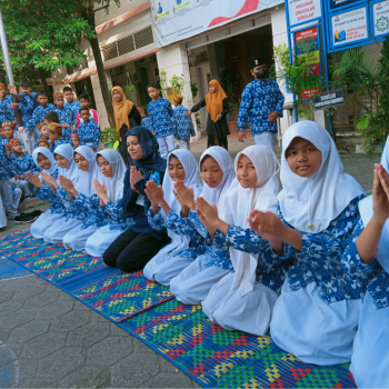 Mahasiswa Australia Fatih Bilingual School: Berbagi Ilmu dan