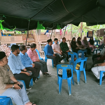 DISDIKBUD dan SDN 16 GERCEP: Penyaluran Bantuan Korban Kebak